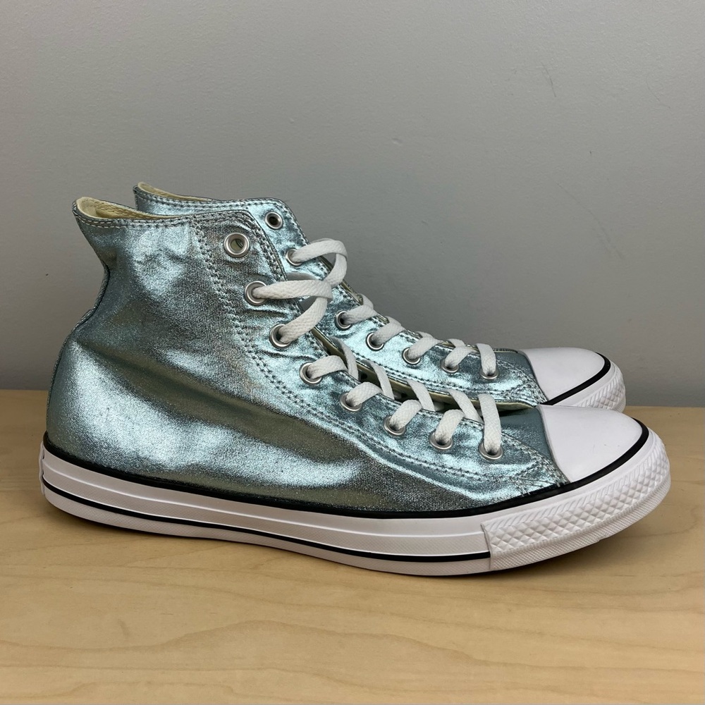 Converse Men’s Size 10.0 All Star Chuck Taylor Hi Top Metallic Glacier Shoes